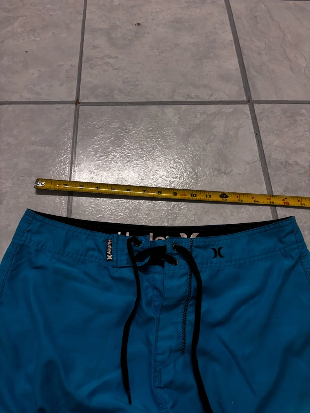 Vintage Hurley Men’s Teal Board Shorts with Black Accents size 32 MEASURE SHOWN